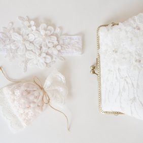 These Are the 6 Must-Haves for Your Bridal Clutch